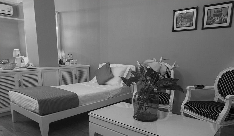 Hotel Ajanta - Colonial Charm Award Winning Luxury In The Heart Of The New Delhi